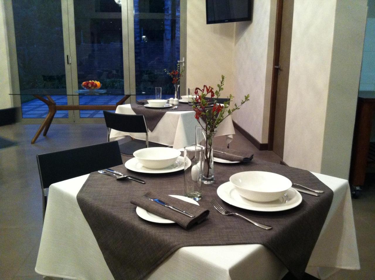 Hudson House Hotel Pretoria-Noord Buitenkant foto
